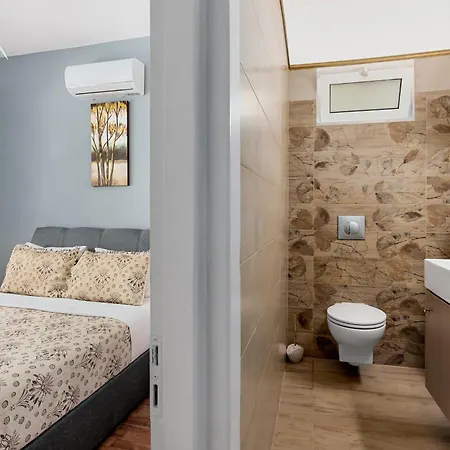 3 Bedroom In Nea Chora 400 Meters Walk To The