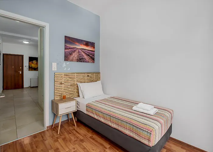 Appartement 3 Bedroom In Nea Chora 400 Meters Walk To The