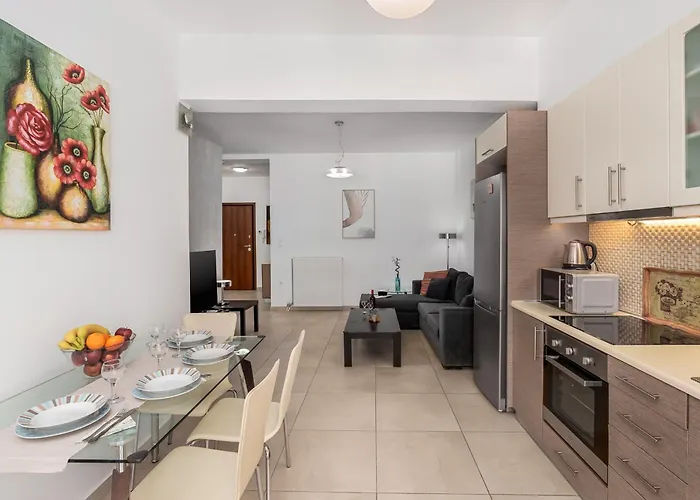 3 Bedroom In Nea Chora 400 Meters Walk To The Appartement *