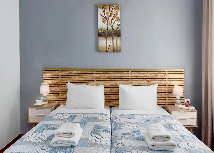 3 Bedroom In Nea Chora 400 Meters Walk To The * Chania (Crete)