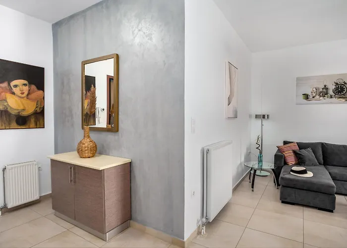 3 Bedroom In Nea Chora 400 Meters Walk To The Apartament