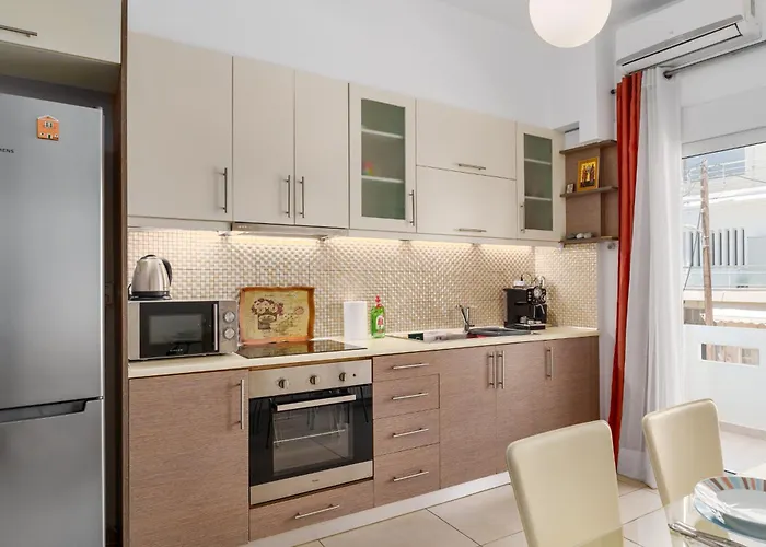 3 Bedroom In Nea Chora 400 Meters Walk To The * Chania (Crete)