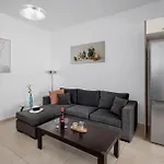 3 Bedroom In Nea Chora 400 Meters Walk To The Apartament Chania (Crete)