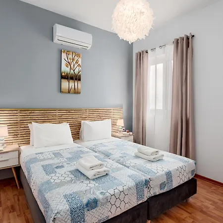 3 Bedroom In Nea Chora 400 Meters Walk To The