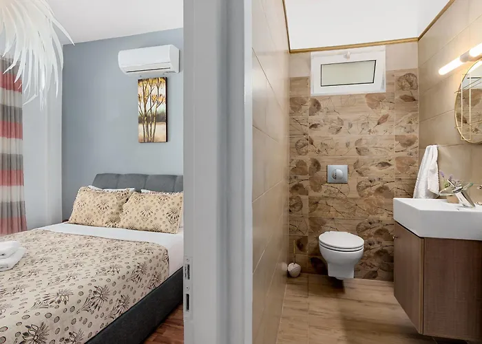 3 Bedroom In Nea Chora 400 Meters Walk To The